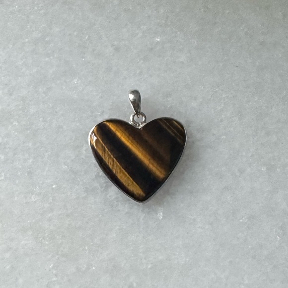 Tuckernuck Jewelry - NWOT Tuckernuck Wild at Heart Pendant, Tiger’s Eye, Sterling Silver
